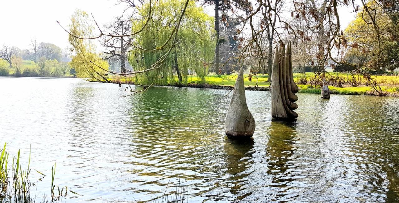 Riverside Stamford Stays Eksteriør bilde