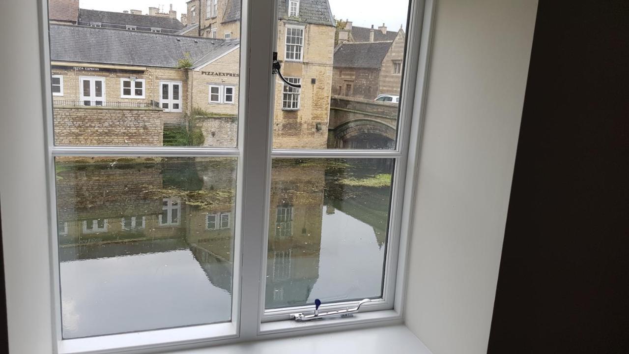 Riverside Stamford Stays Eksteriør bilde